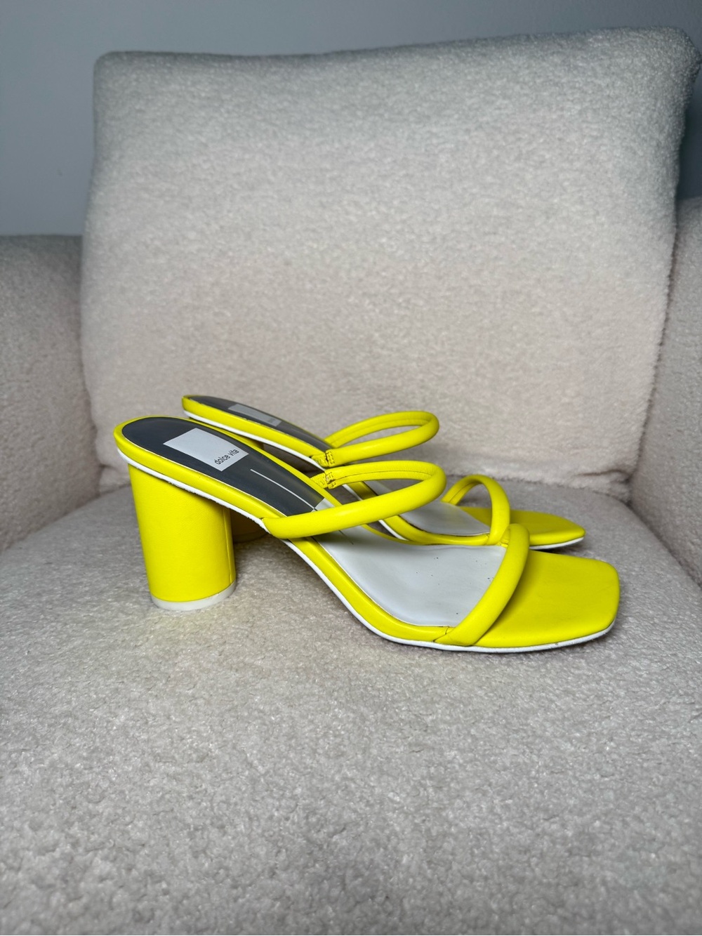 Dolce Vita Noles | Yellow Sandal Block Heel | Size 8
